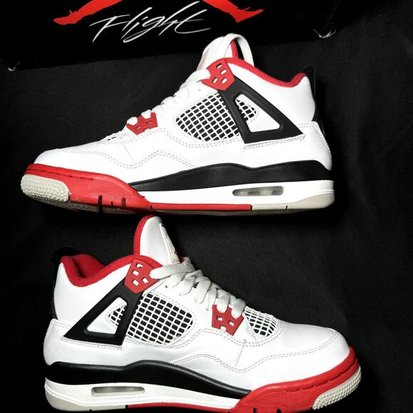 Size 5.5 - Nike Air Jordan 4 Retro OG GS Fire Red 2020 Men's Shoes - Picture 3 of 9